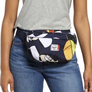 🆕 RARE ⭐️ Disney X The Herschel Supply Co. Mickey Mouse Hip Pack